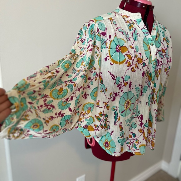 Pilcro White Cream 3/4 Sleeve Buttoned Blouse - Picture 2 of 6